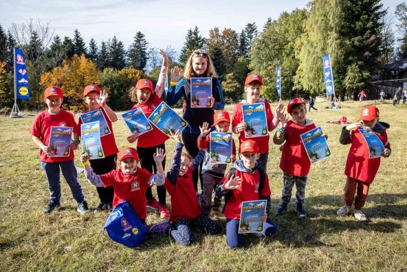 Mali heroji s diplomama(1).jpg