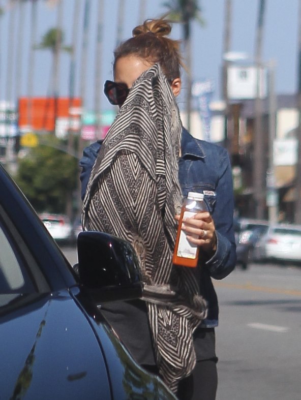 Nicole Richie ignorira kaznu za nepropisno parkiranje 