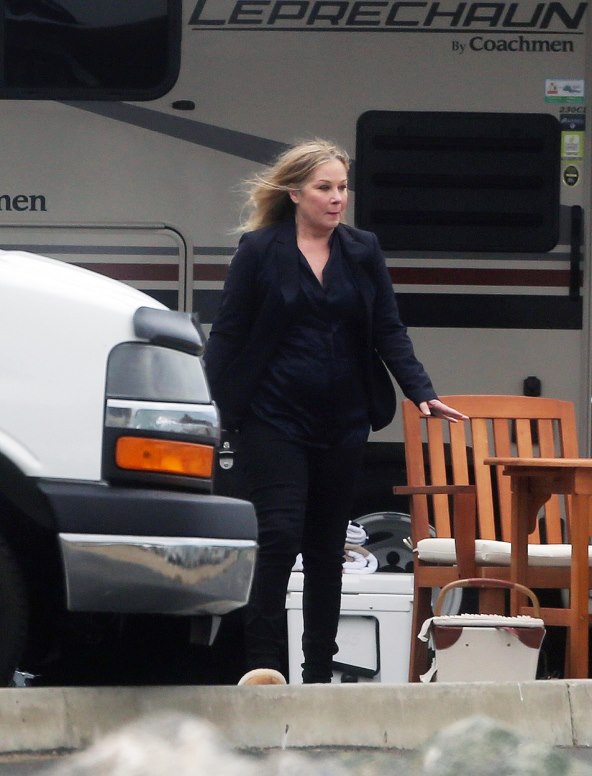 Christina Applegate je imala problema na snimanju serije 'Mrtav za mene'