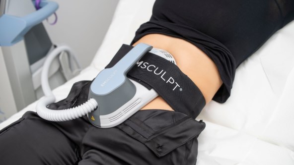 emusculpt trbuh NASLOVNA.jpg