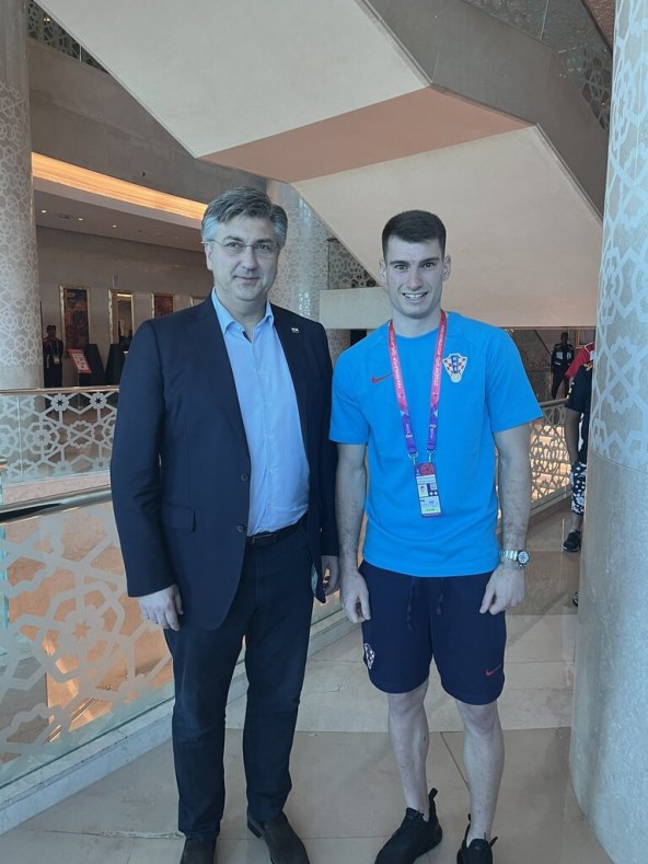 Andrej Plenković i Dominik Livaković u Katru