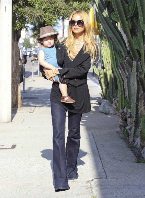 Rachel Zoe u šetnji i kupnji sa sinom 