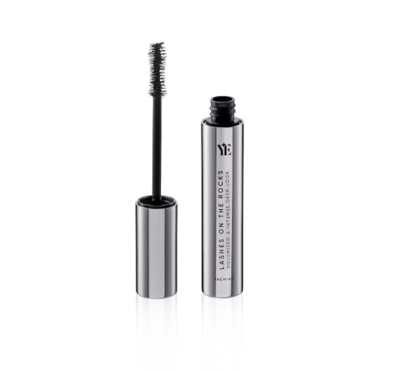 Maskara Lashes On The Rocks.jpg