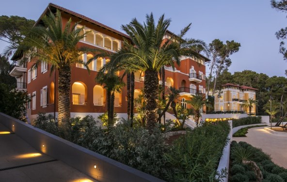 Boutique Hotel Alhambra 01_foto .jpg