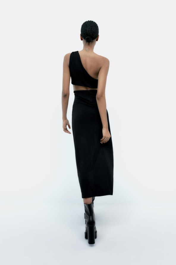 Asimetrična drapirana haljina