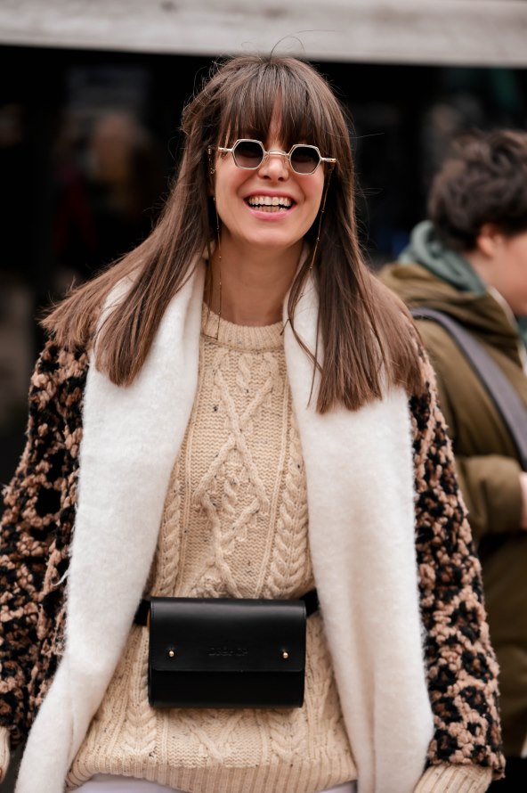 Mia Kovačić nosi neobične naočale