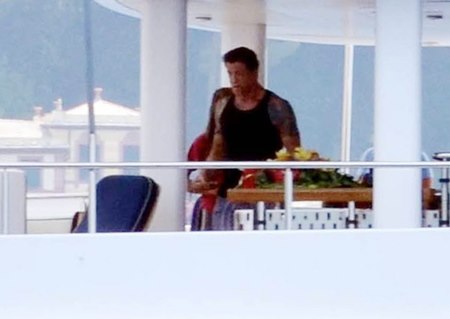 Sylvester Stallone na jahti u društvu obitelji oplakuje sina