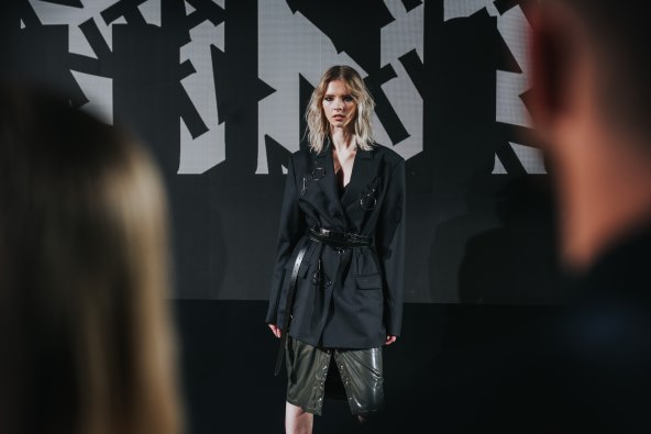 Keune Tinta Color - 01.JPG