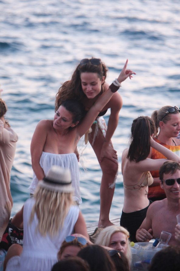 Za Maju Cvjetković i Aleksandru Grdić zabava nikad ne prestaje