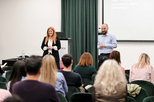 Vanja Šebek i Nada Kaurin Knežević.jpg