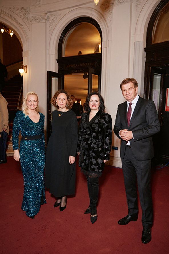 10 Romana Maranovac Vuckovic_Nina Obuljen Koržinek_Iva Hraste-Soco_Mirko Boch.jpg