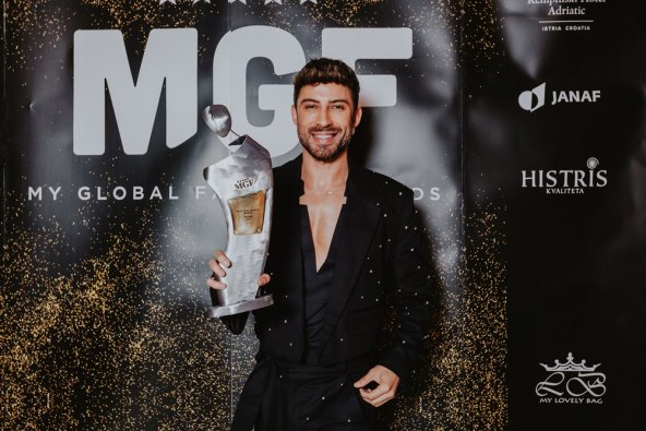 Daniel Nikolovski.jpg