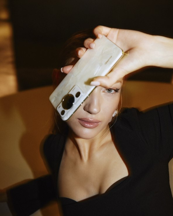 Huawei P60 Pro modni editorijal