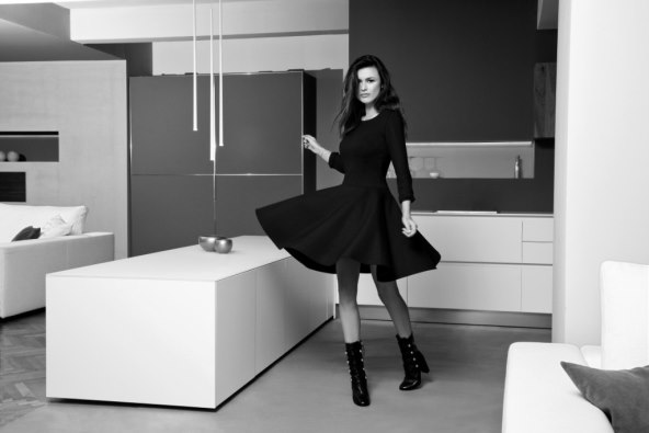 Anita Dujić savršeno nosi ove seksi haljine