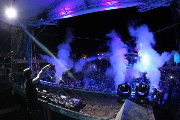 DJ Alesso zatvorio MTV DJ Mag festival