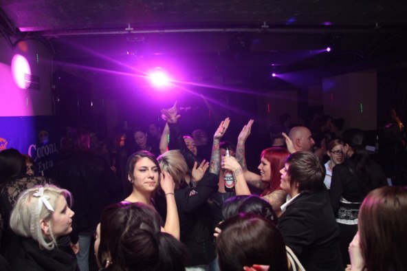 Istetovirani Neven Ciganović DJ-irao u klubu Gjuro 2