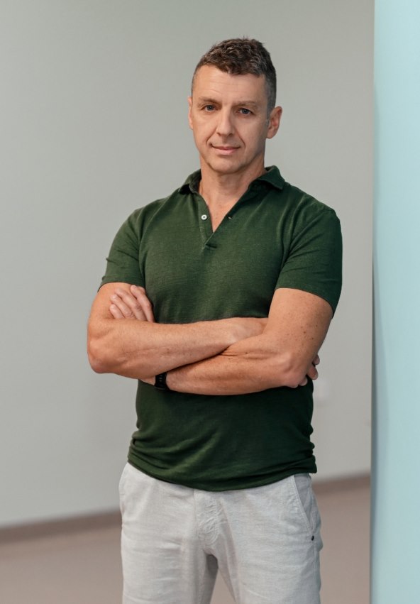 dr. Dražen Lovrić, Akromion