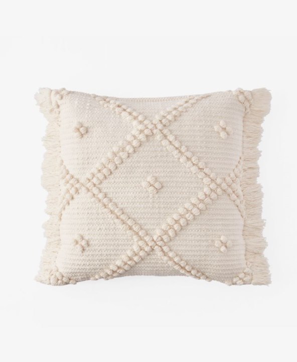 Jastuk s navlakom od 100 % pamuka, s resicama i utisnutim motivom, Pepco, 10 eur