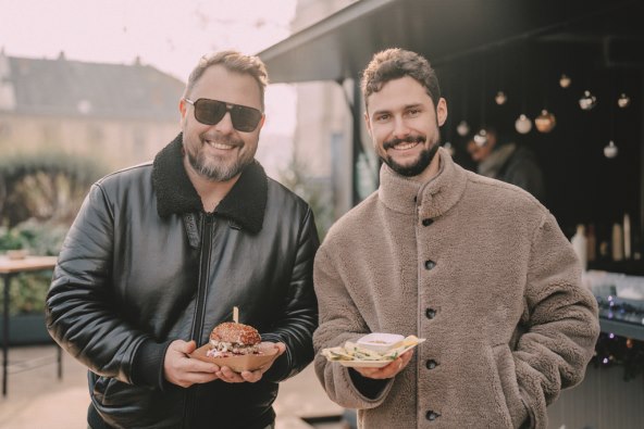 Chefovi Matija Bogdan i Marko Palfi iz ljubavi prema rodnom Međimurju osmislili su meni koji sadrži beef tartar, juneću i janjeću koftu, gozleme i buncek burger