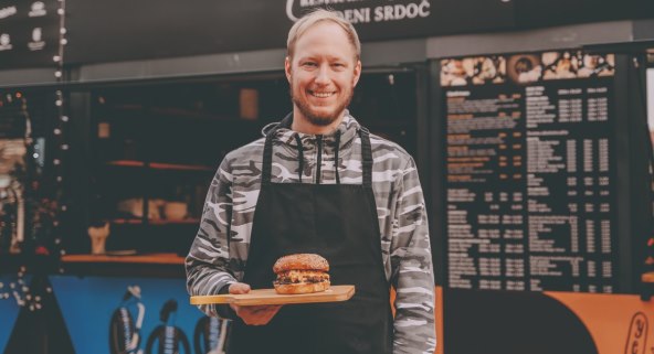 Chef Deni Srdoč (1).jpg