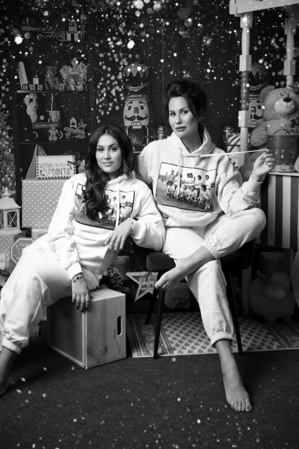 monika sablic  xmas 2023 bw 10.jpg