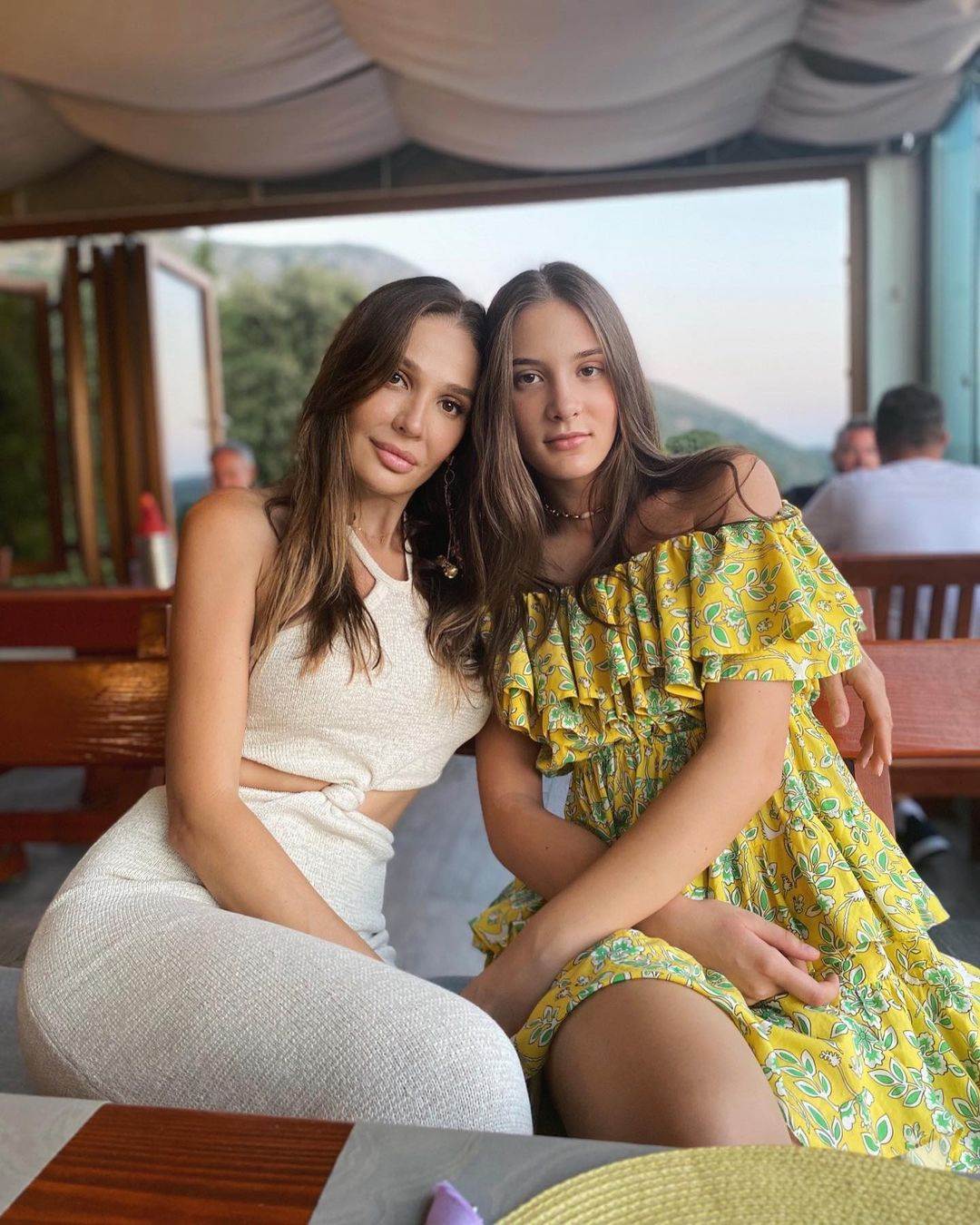 Tatjana Dragović i Amber Marija Ivanišević.