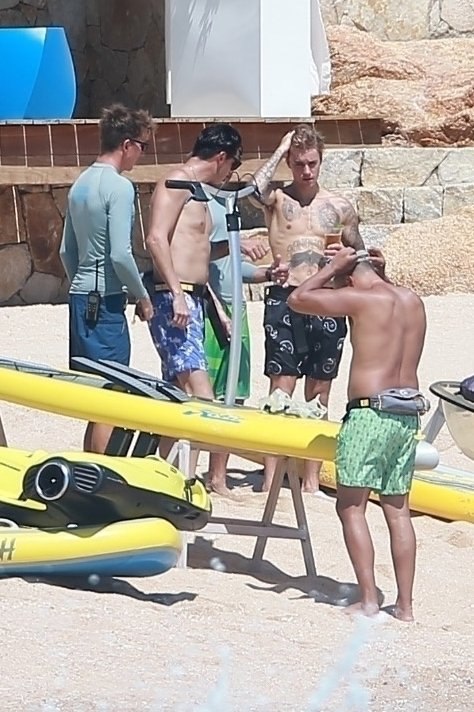 APOLONSKA FIGURA Zbog vjere otkazao turneju, ali se nastavio nedolično ponašati