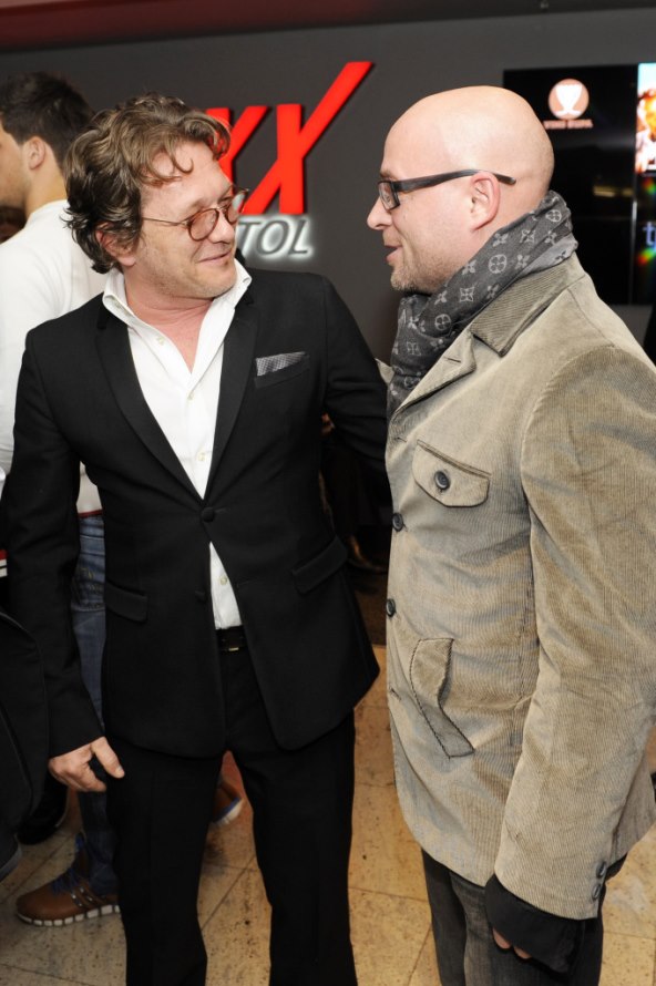 Poznati parovi pohrlili na premijeru filma 'Montevideo, vidimo se' 