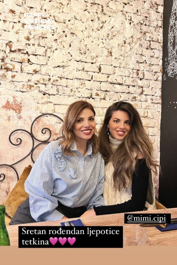 Lejla Filipović i nećakinja.