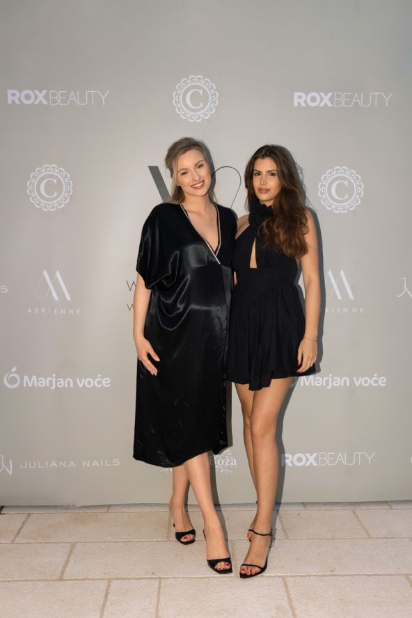 Organizatorice eventa Ivana Krištić i Daniela Puljiz.jpg