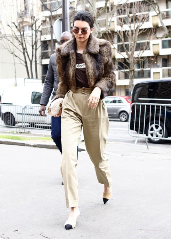 Je li moguće da se opet furaju ove hlače?