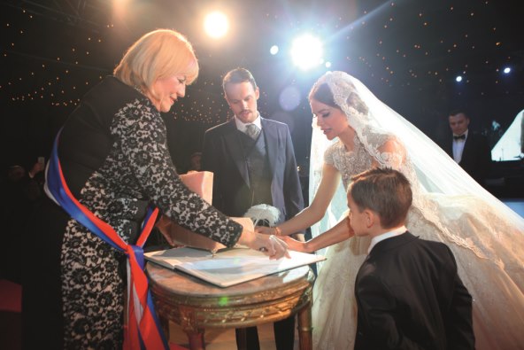 Koja slavna Hrvatica se udaje u vjenčanici Matije Vuice?