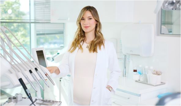 Elena Štimac Vukojević, dr. med. dent., specijalistica dentalne protetike