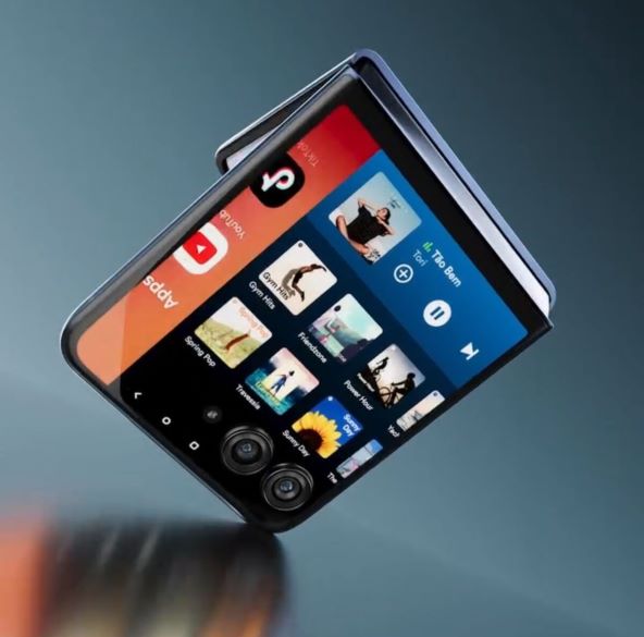 Motorola razr 50 Ultra (1).jpg