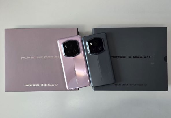 Porsche Design Honor Magic6 RSR (2).jpg