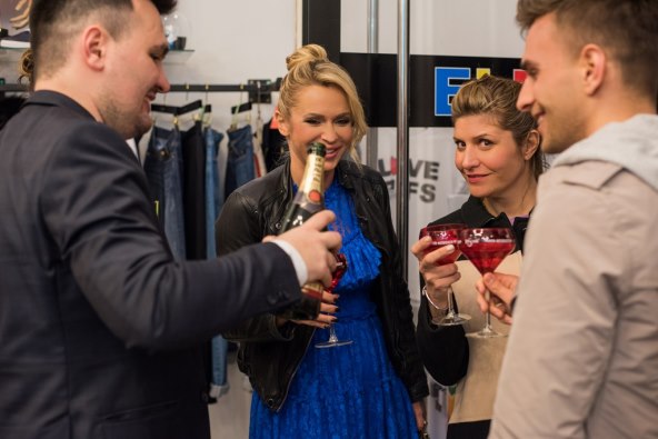 Renata Sopek i Ecija Ivušić Dan žena provele u shoppingu s ELFSima