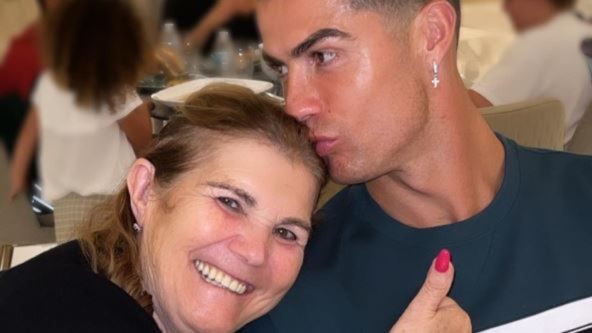 Maria Dolores Cristiano Ronaldo.jpg