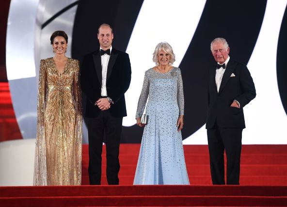Kate Middleton, princ William, kraljica Camilla i kralj Charles su članovi britanske kraljevske obitelji