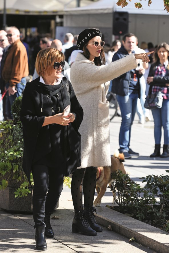 Pjevačica Franka Batelić uživala u suncu i omiljenom društvu