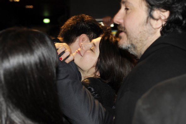 Na premijeri u društvu svojih majki 