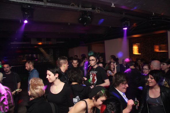 Istetovirani Neven Ciganović DJ-irao u klubu Gjuro 2