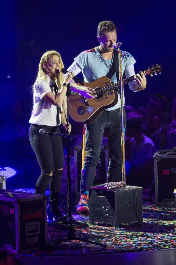Shakira, Chris Martin