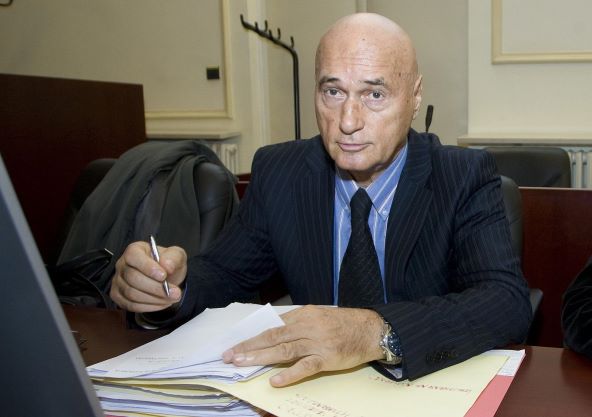 Zvonimir Hodak je poznati hrvatski odvjetnik