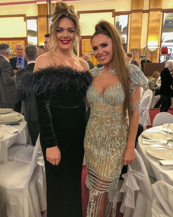 Mila Horvat i Sandra Perković na dodjeli nagrada