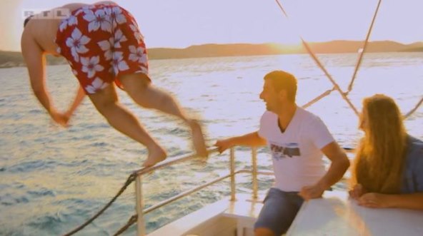 LJUBAV JE NA SELU Pala prosidba!