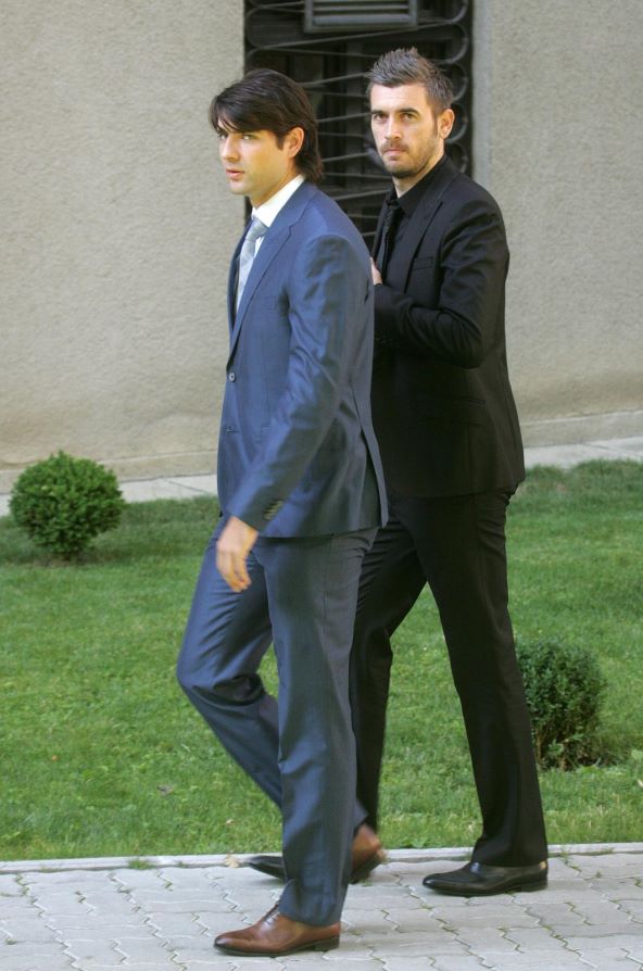 Stipe Pletikosa i Vedran Ćorluka.jpg