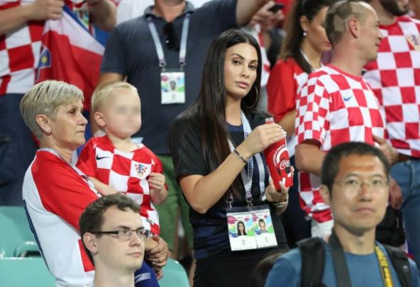 Željka Vida s unukom i snahom Ivanom Vidom.