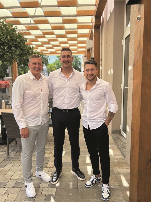 Marco Pašalić s braćom Andreasom i Christianom.jpg