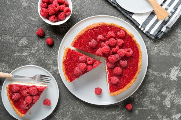 MILERAM TORTA S VOĆEM PO ŽELJI: Lagana i osvježavajuća poslastica za vruće ljetne dane