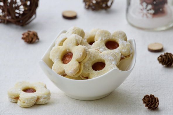 IZBJEGNITE GREŠKE KOD PRIPREME KOLAČA: Savjeti Sandre s ReciPeci za savršeno prhko tijesto i recepti za išlere i linzere
